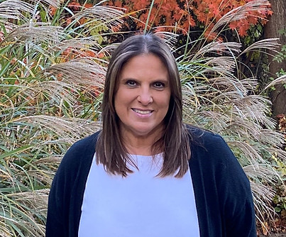 Anna Maupay Headshot.jpg