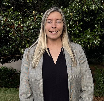 Jenna Burns Headshot.jpg