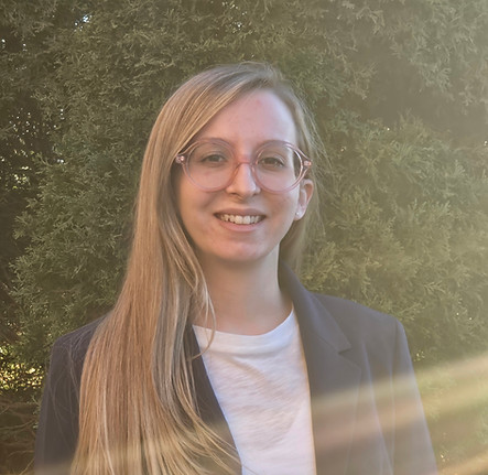 Megan Yeomans Headshot.jpg