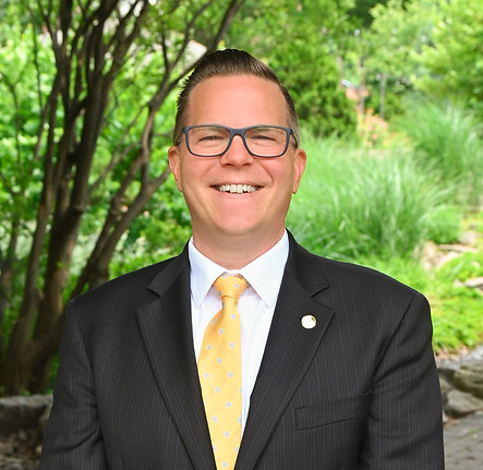 Robert Filbert New Pic.jpg